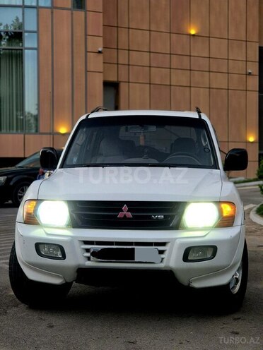 Mitsubishi Pajero 2000, 315,000 km - 3.5 l - Bakı