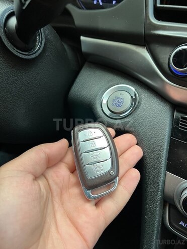 Hyundai Elantra 2019, 160,000 km - 2.0 л - Bakı