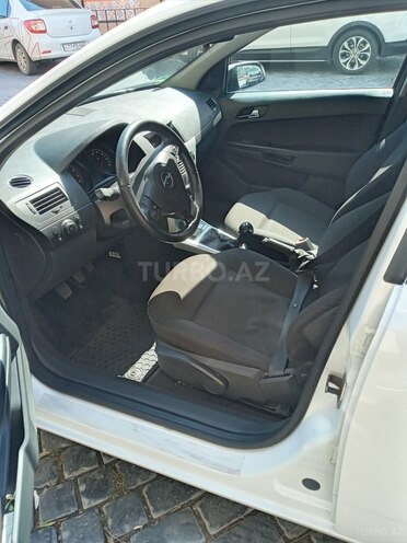 Opel Astra 2009, 458,000 km - 1.4 l - Bakı