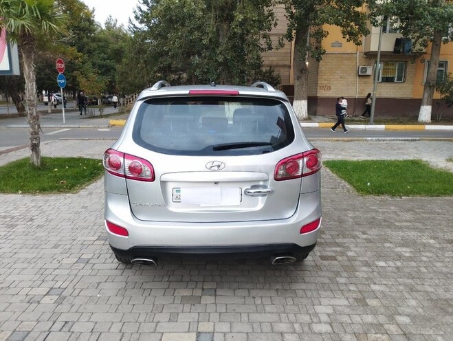 Hyundai Santa Fe 2010, 245,000 km - 2.0 л - Bakı