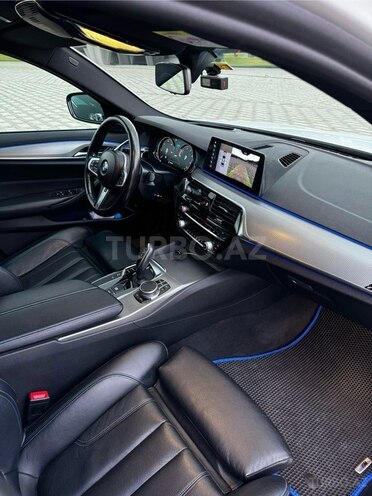 BMW 520 2018, 141,000 km - 2.0 l - Bakı