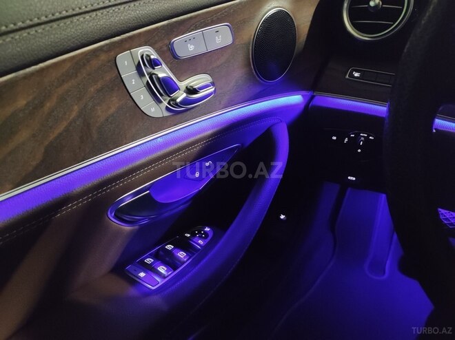 Mercedes E 220 d 2017, 215,000 km - 2.0 l - Bakı