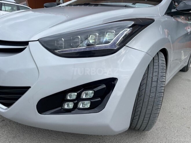 Hyundai Elantra 2015, 257,495 km - 1.8 l - Bakı