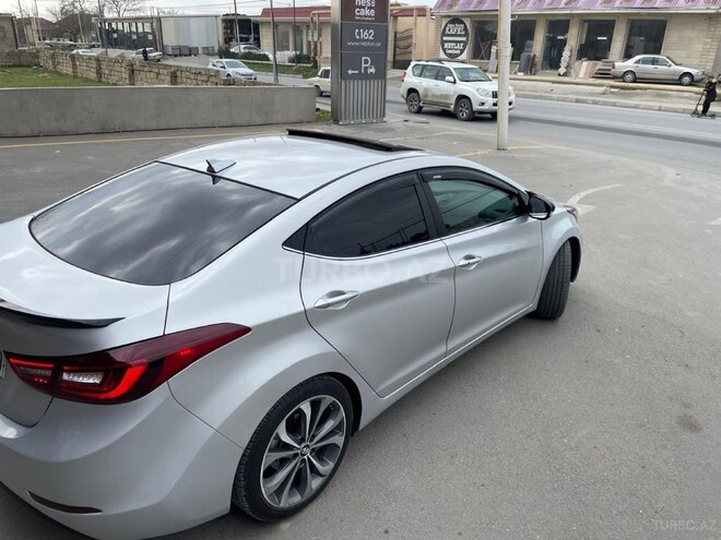 Hyundai Elantra 2015, 257,495 km - 1.8 l - Bakı