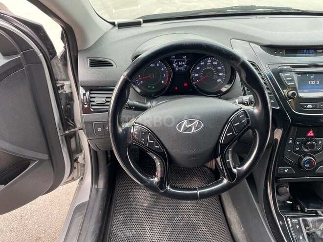 Hyundai Elantra 2015, 257,495 km - 1.8 l - Bakı
