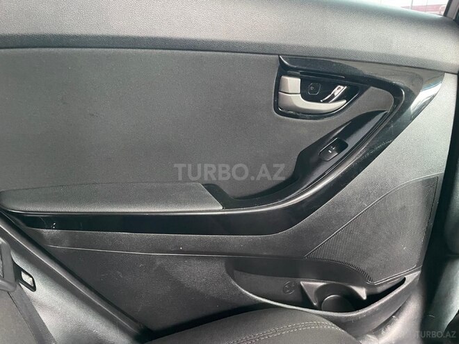 Hyundai Elantra 2015, 257,495 km - 1.8 l - Bakı