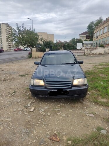Mercedes C 220 1999, 123,400 km - 2.2 л - Bakı
