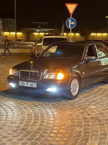 Mercedes C 220 1999, 370,000 km - 2.2 л - Bakı