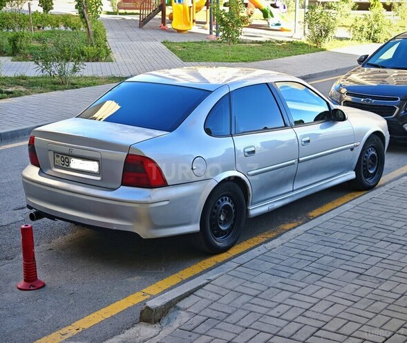 Opel Vectra 2000, 360,000 km - 2.0 l - Bakı