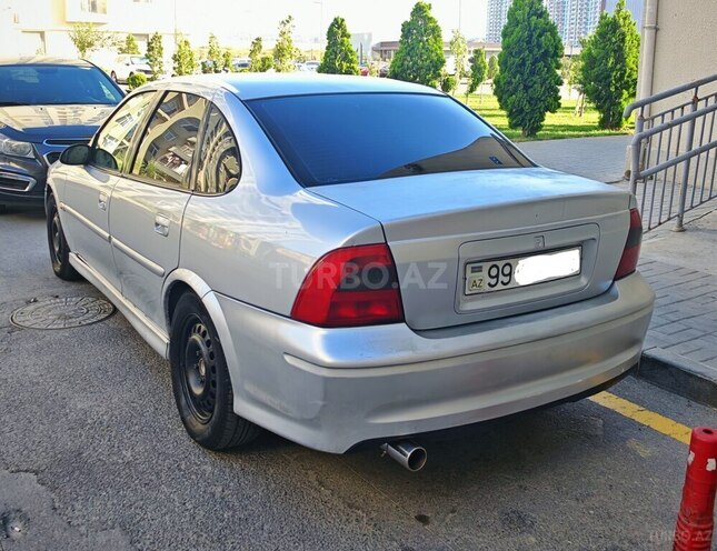Opel Vectra 2000, 360,000 km - 2.0 l - Bakı