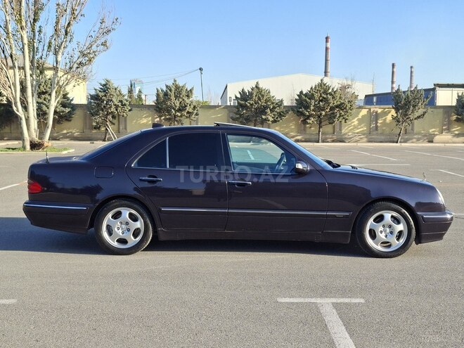 Mercedes E 240 1999, 287,000 km - 2.6 l - Bakı