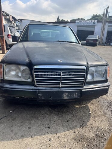 Mercedes E 220 1993, 458,315 km - 2.2 l - Bakı