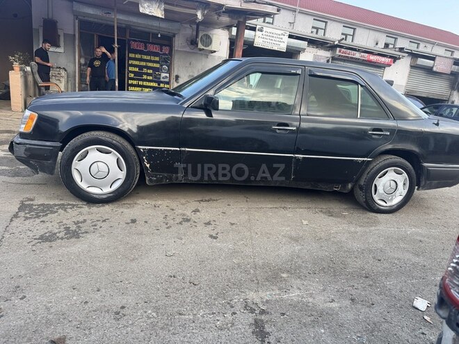 Mercedes E 220 1993, 458,315 km - 2.2 l - Bakı