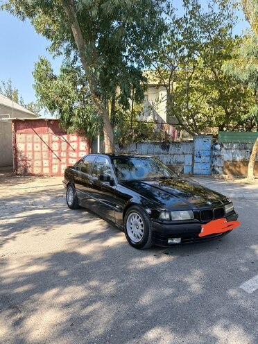 BMW 320 1992, 250,000 km - 2.0 l - Sumqayıt