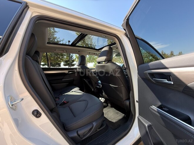 Toyota Highlander 2025, 2,700 km - 2.5 l - Bakı
