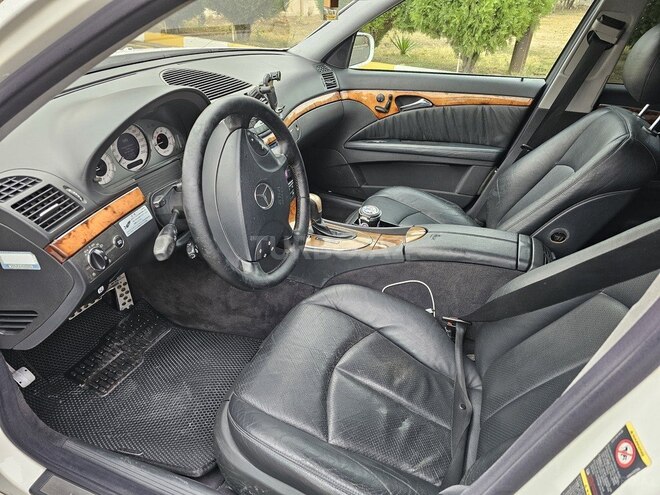 Mercedes E 240 2002, 280,000 km - 2.6 l - Bakı