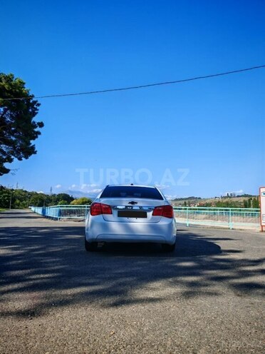 Chevrolet Cruze 2012, 317,459 km - 1.4 л - Quba