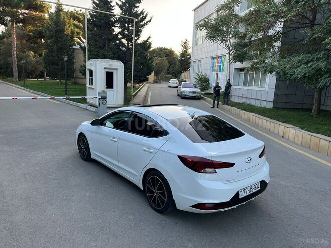 Hyundai Elantra 2020, 195,000 km - 2.0 l - Bakı