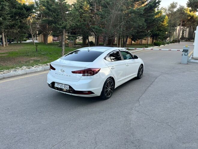 Hyundai Elantra 2020, 195,000 km - 2.0 l - Bakı