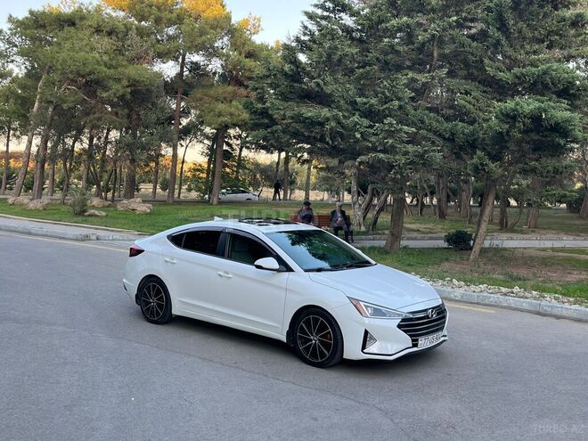 Hyundai Elantra 2020, 195,000 km - 2.0 l - Bakı