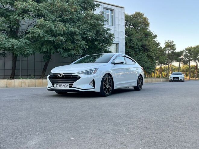 Hyundai Elantra 2020, 195,000 km - 2.0 l - Bakı