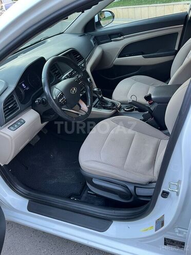 Hyundai Elantra 2020, 195,000 km - 2.0 l - Bakı