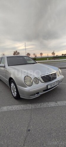 Mercedes E 240 2000, 318,000 km - 2.4 l - Bakı