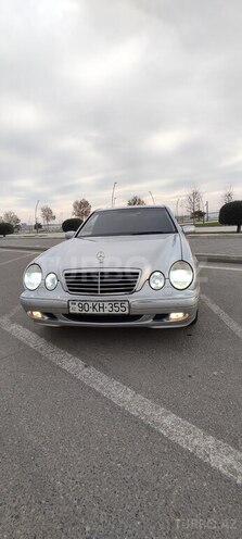 Mercedes E 240 2000, 318,000 km - 2.4 l - Bakı