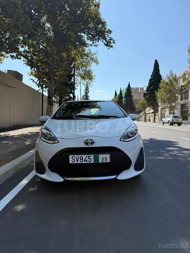 Toyota Aqua 2019, 120,000 km - 1.5 l - Gəncə