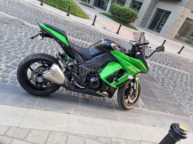 Kawasaki  2014, 22,000 km - 1.0 l - Bakı