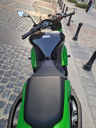 Kawasaki  2014, 22,000 km - 1.0 l - Bakı