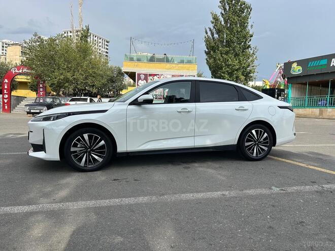 Changan Qiyuan A05 2025, 24,000 km - 1.5 l - Bakı