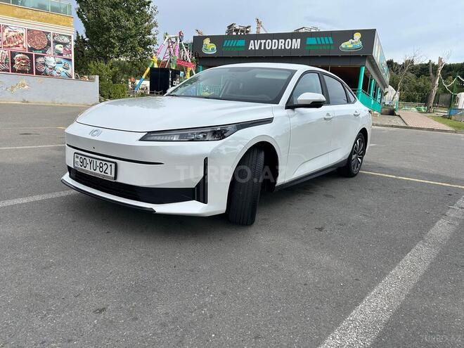 Changan Qiyuan A05 2025, 24,000 km - 1.5 l - Bakı
