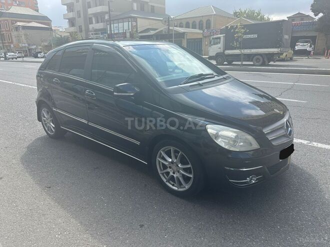 Mercedes B 180 2009, 213,000 km - 1.7 l - Bakı