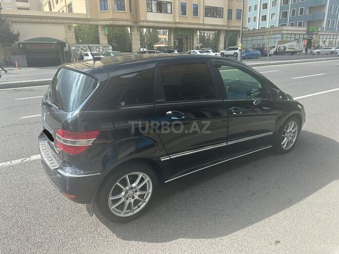 Mercedes B 180 2009, 213,000 km - 1.7 l - Bakı