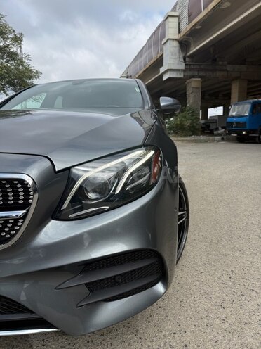 Mercedes E 300 4MATIC 2019, 76,970 km - 2.0 л - Bakı