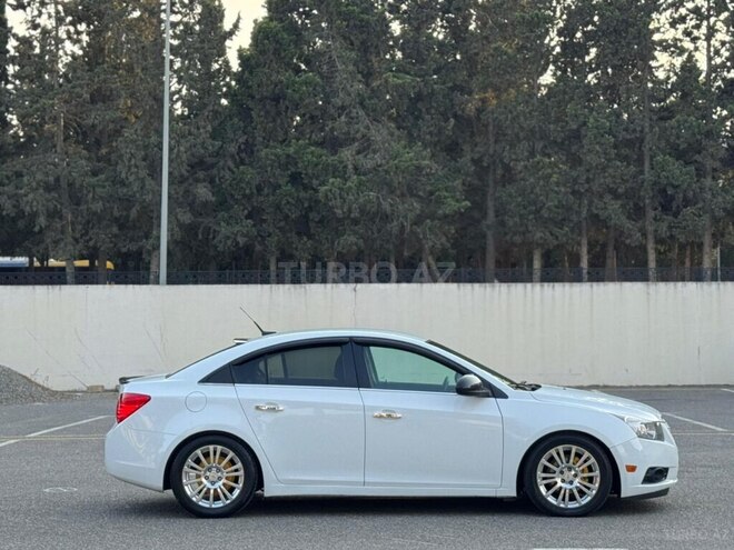 Chevrolet Cruze 2011, 289,000 km - 1.4 l - Sumqayıt