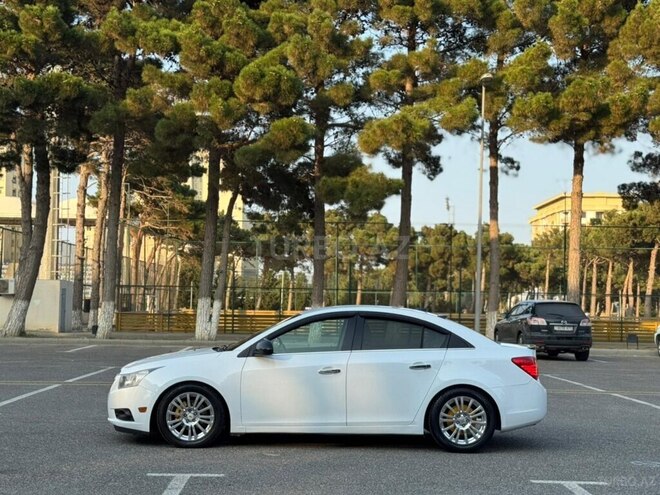 Chevrolet Cruze 2011, 289,000 km - 1.4 l - Sumqayıt