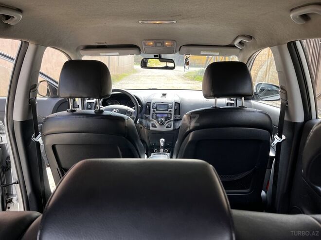 Hyundai i30 2010, 387,000 km - 1.6 л - Bakı