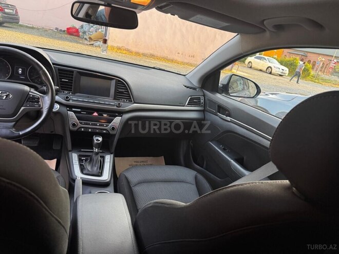 Hyundai Elantra 2016, 175,660 km - 2.0 l - Bakı
