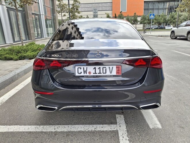 Mercedes E 300 e 2024, 13,900 km - 2.0 l - Bakı