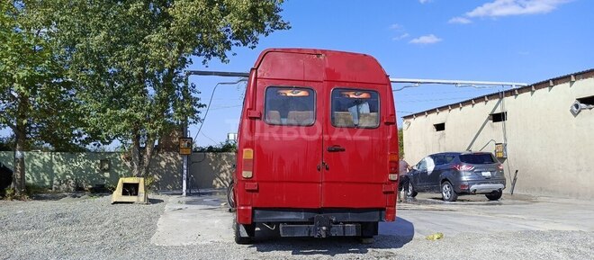 Mercedes 208 D 1993, 200,000 km - 2.3 л - Tərtər