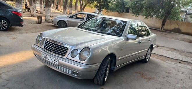 Mercedes E 230 1995, 252,525 km - 2.3 l - Bakı