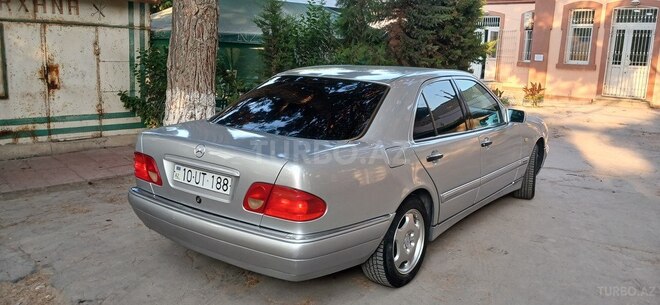 Mercedes E 230 1995, 252,525 km - 2.3 l - Bakı