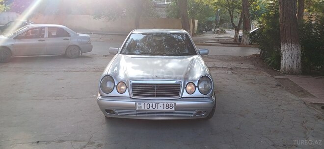 Mercedes E 230 1995, 252,525 km - 2.3 l - Bakı