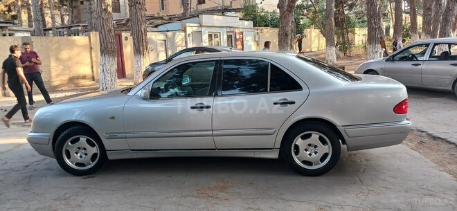 Mercedes E 230 1995, 252,525 km - 2.3 l - Bakı