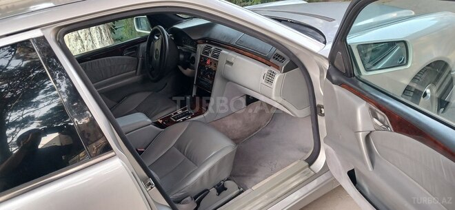 Mercedes E 230 1995, 252,525 km - 2.3 l - Bakı