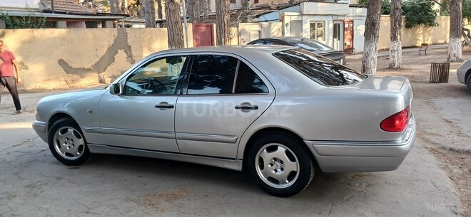 Mercedes E 230 1995, 252,525 km - 2.3 l - Bakı