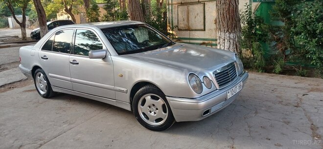 Mercedes E 230 1995, 252,525 km - 2.3 l - Bakı