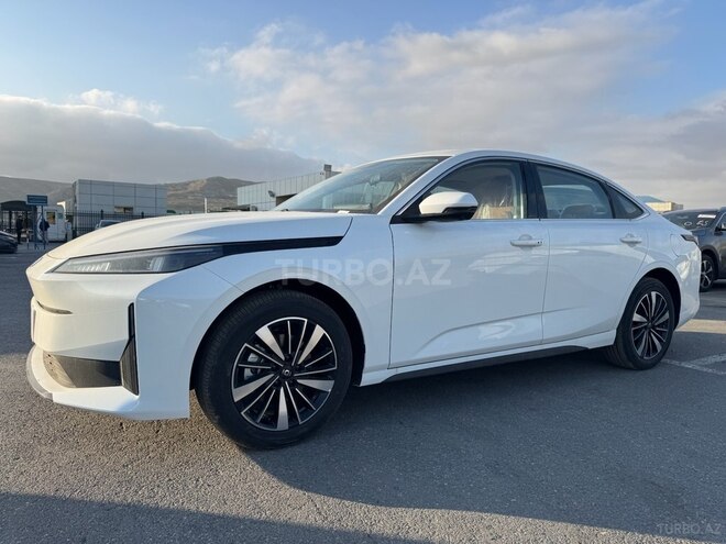 Changan Qiyuan A05 2025, 0 km - 1.5 л - Bakı